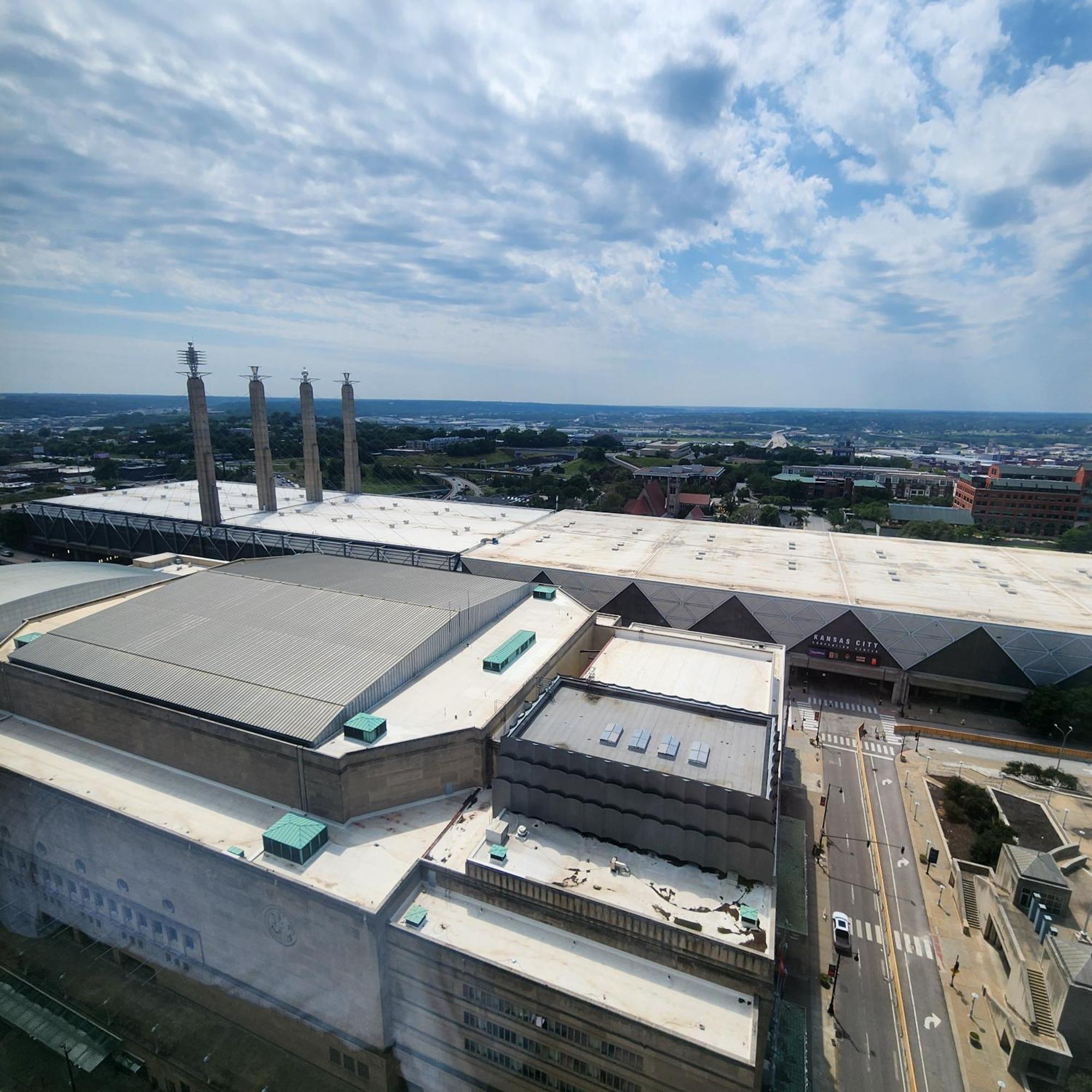 Crowne Plaza Kansas City Downtown By Ihg Exterior photo